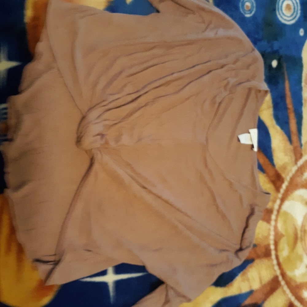 Women's Knotted front top